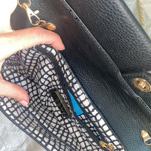 BLACK CLUTCH - Picture 6 of 6